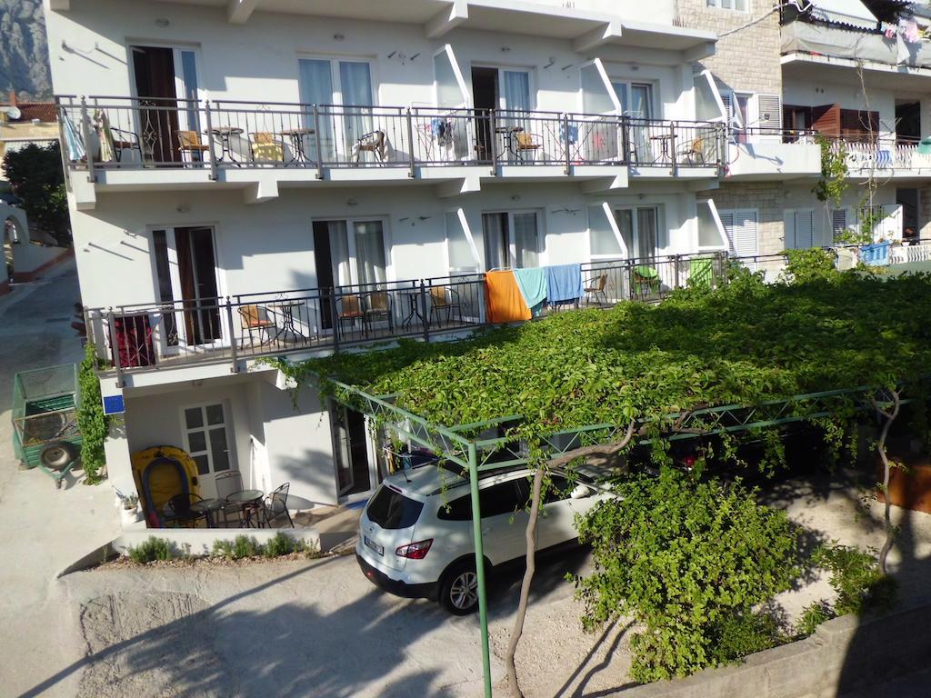 Apartments Viskovic Макарска Экстерьер фото